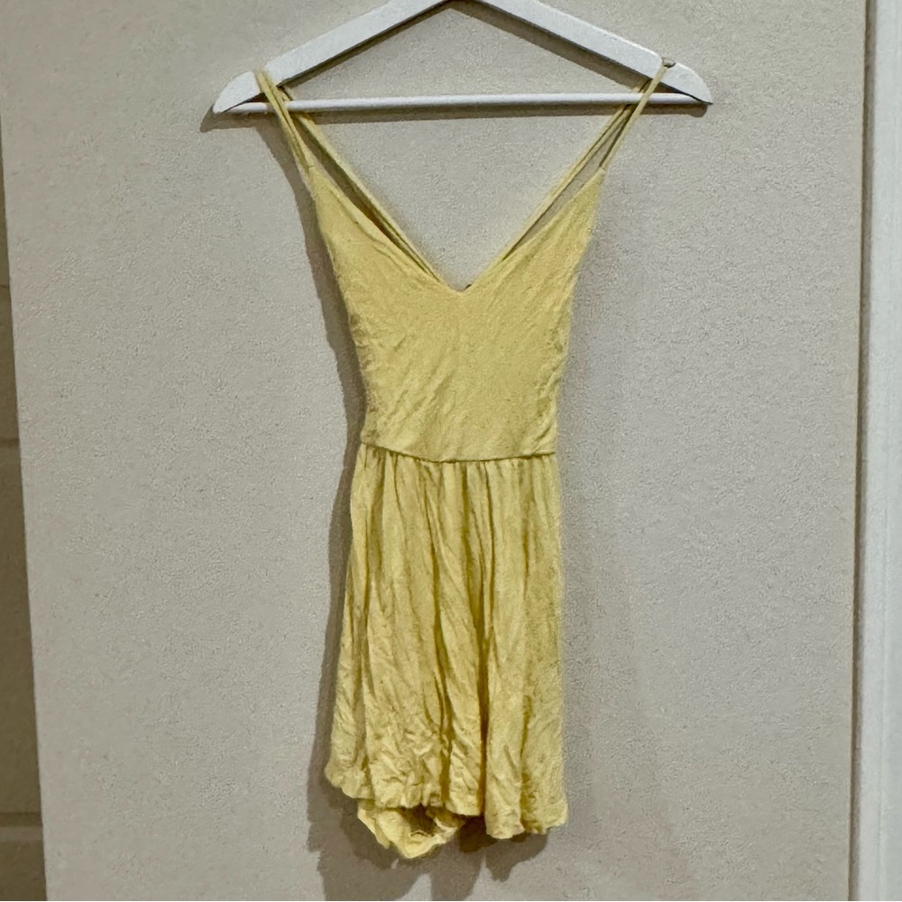 Elegant Yellow Sleeveless Dress
